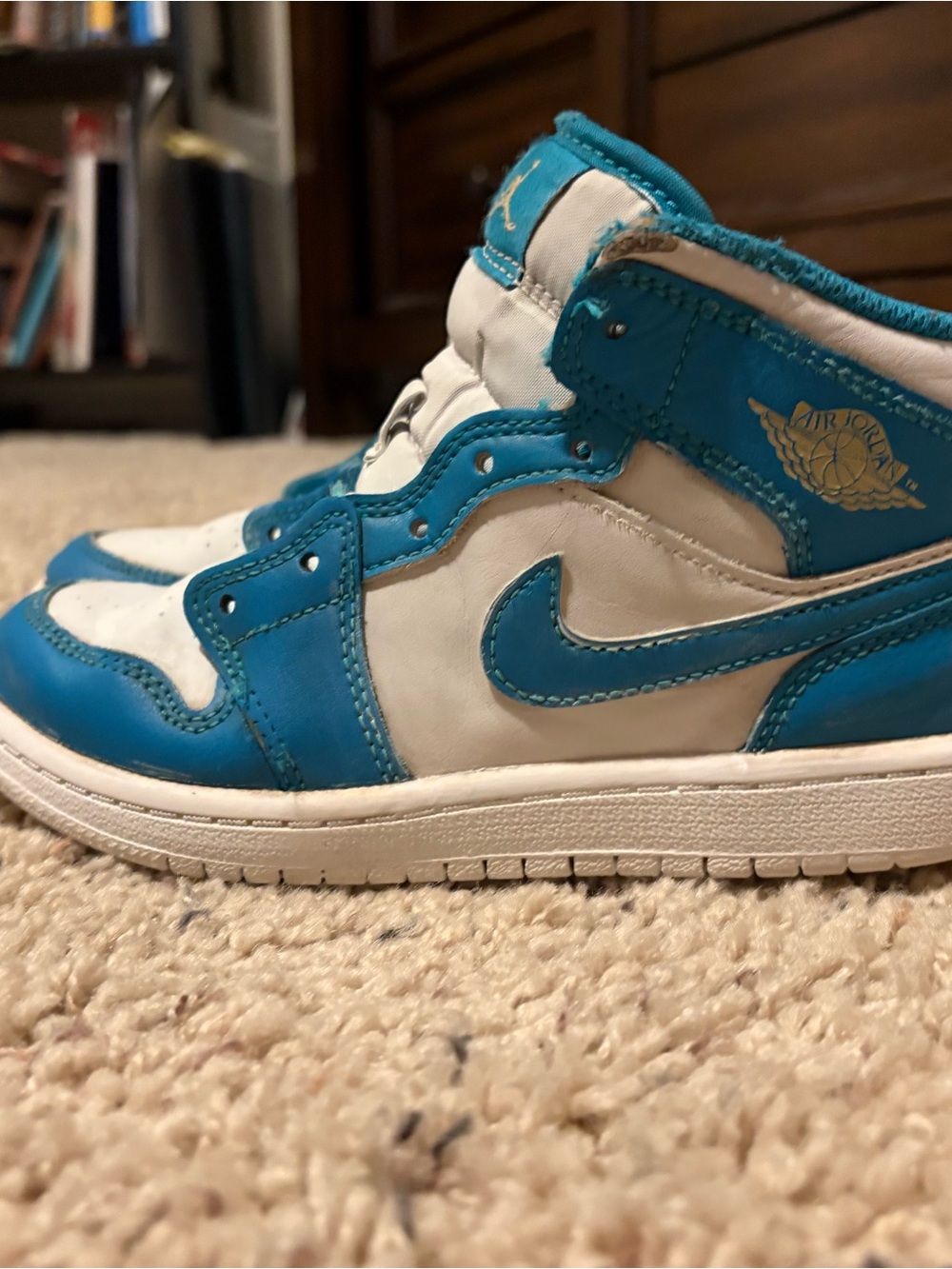 Jordan Kids High-Top Sneakers in Teal and White